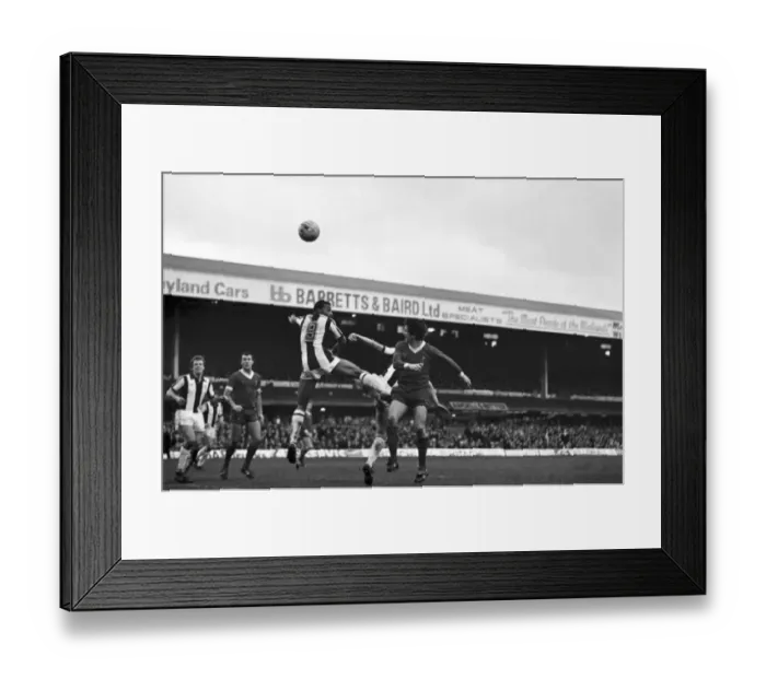 Framed Print : Leicester City 1 v. Manchester United 0. Division One FootballFebruary 1981 MF01-22-052