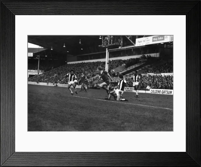Framed Print : Leicester City 1 v. Manchester United 0. Division One FootballFebruary 1981 MF01-22-105 Framed Print : Leicester City 1 v. Manchester United 0. Division One FootballFebruary 1981 MF01-22-105