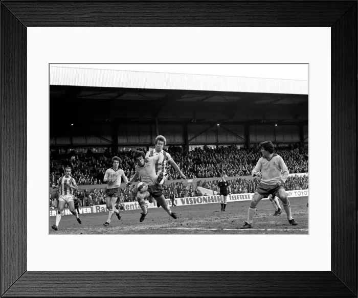Framed Print : Stoke 1 v. Arsenal 1. Division One Football. Febuary 1981 MF01-23-023 Framed Print : Stoke 1 v. Arsenal 1. Division One Football. Febuary 1981 MF01-23-023