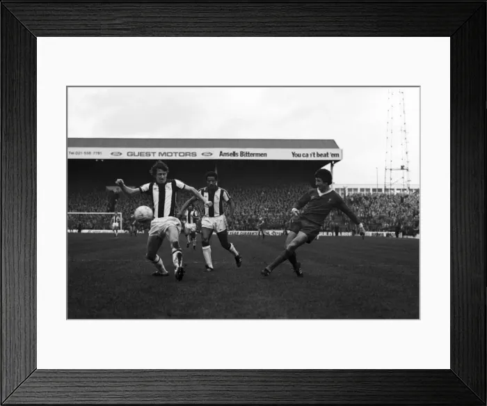 Framed Print : Leicester City 1 v. Manchester United 0. Division One FootballFebruary 1981 MF01-22-074 Framed Print : Leicester City 1 v. Manchester United 0. Division One FootballFebruary 1981 MF01-22-074