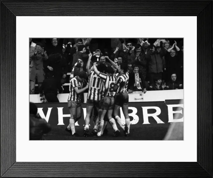Framed Print : Sheffield Wednesday 1 v. Notts. County 2. Division Two Football. January 1981 MF01-20-028 Framed Print : Sheffield Wednesday 1 v. Notts. County 2. Division Two Football. January 1981 MF01-20-028