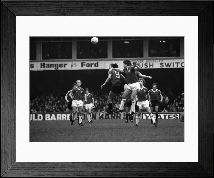 Framed Print : Leicester City 1 v. Manchester United 0. Division One FootballFebruary 1981 MF01-22-020