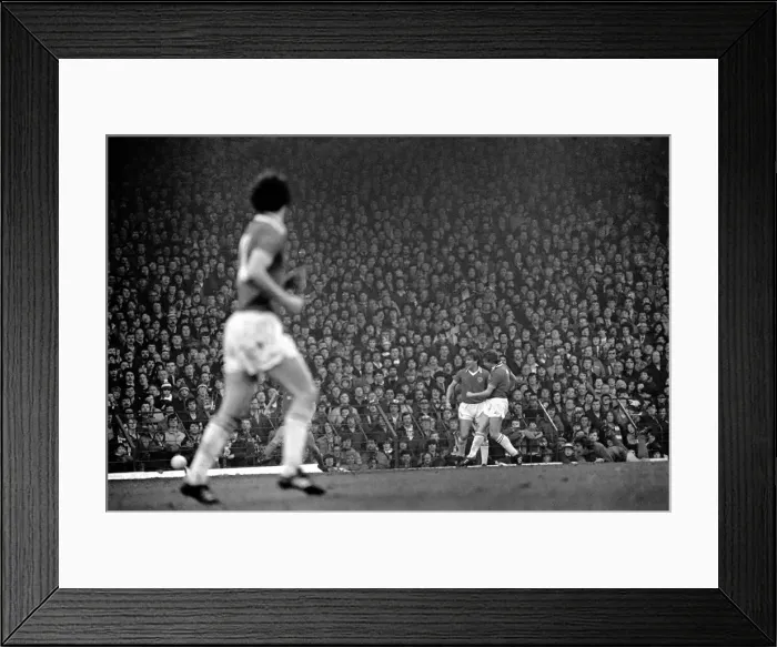 Framed Print : Liverpool 1 v. Leicester City 2. Division One Football. January 1981 MF01-19-008 Framed Print : Liverpool 1 v. Leicester City 2. Division One Football. January 1981 MF01-19-008