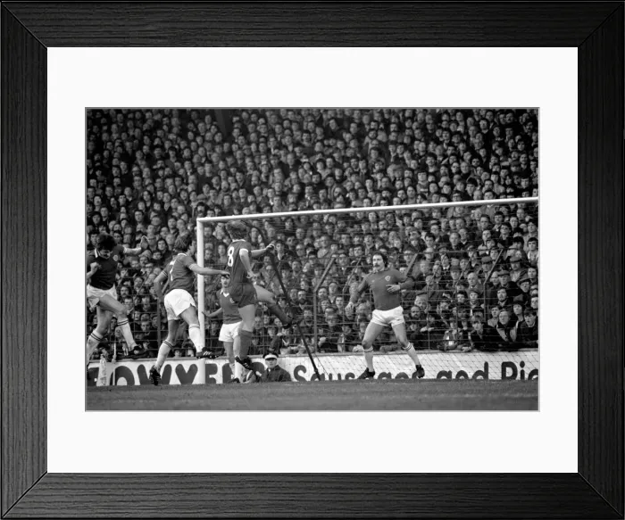 Framed Print : Liverpool 1 v. Leicester City 2. Division One Football. January 1981 MF01-19-024 Framed Print : Liverpool 1 v. Leicester City 2. Division One Football. January 1981 MF01-19-024
