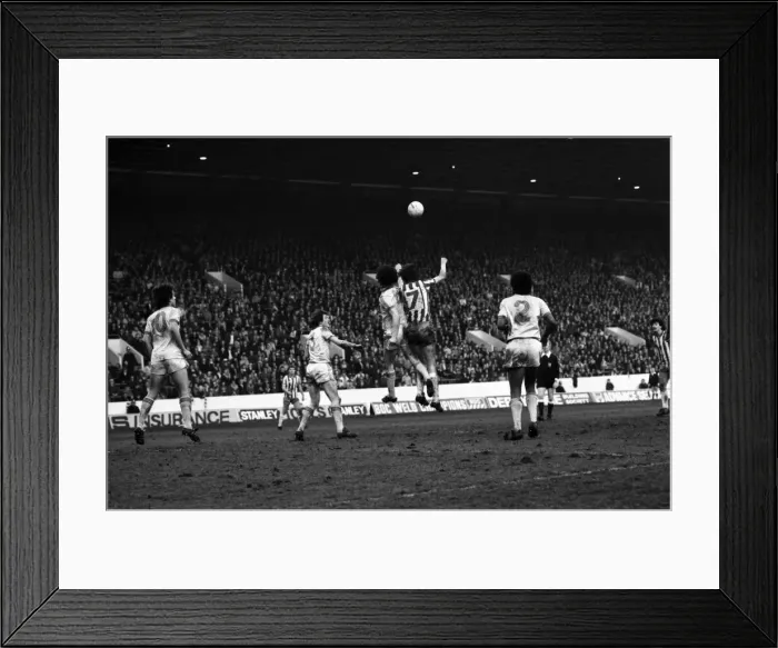 Framed Print : Sheffield Wednesday 1 v. Notts. County 2. Division Two Football. January 1981 MF01-20-019 Framed Print : Sheffield Wednesday 1 v. Notts. County 2. Division Two Football. January 1981 MF01-20-019
