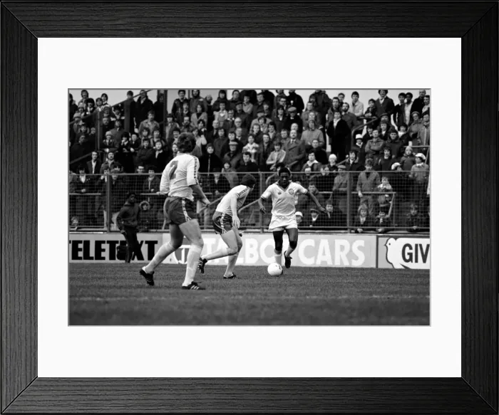 Framed Print : Leeds United 1 v. Norwich City 0. Division One Football. January 1981 MF01-18-045 Framed Print : Leeds United 1 v. Norwich City 0. Division One Football. January 1981 MF01-18-045