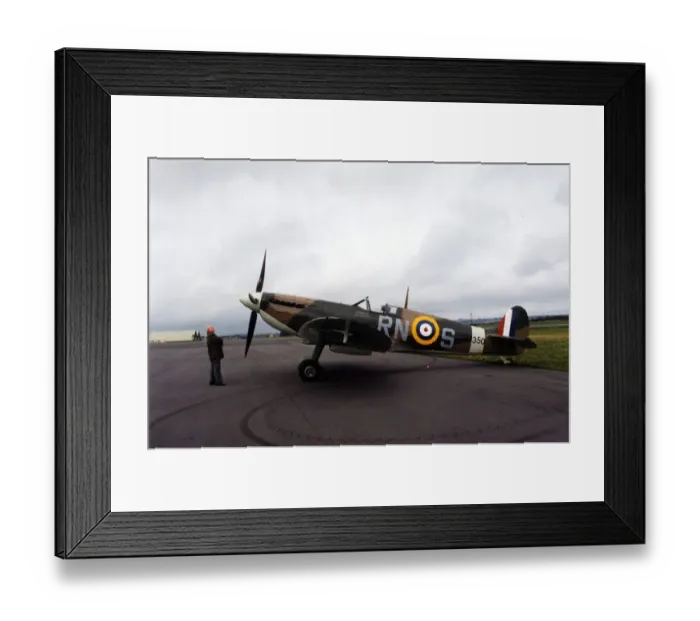 Framed Print : Aviation - Spitfire - The worlds oldest flying Spitfire at St Athan Framed Print : Aviation - Spitfire - The worlds oldest flying Spitfire at St Athan