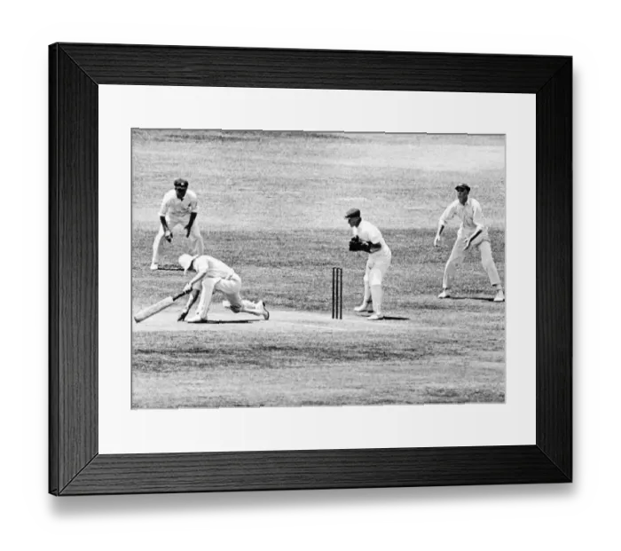 Framed Print : Bert Oldfield waiting to stump George Duckworth in the 4th Test between Australia Framed Print : Bert Oldfield waiting to stump George Duckworth in the 4th Test between Australia