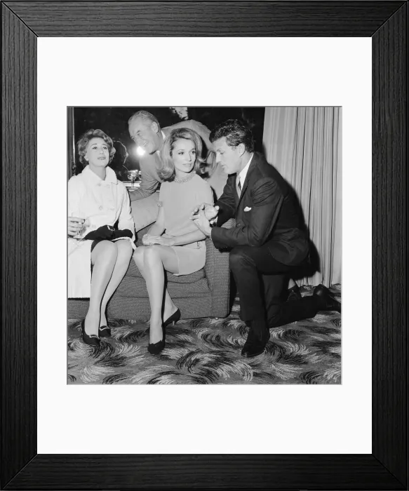 Framed Print : Lee Bouvier, actress & sister of Jacqueline Kennedy Onassis Framed Print : Lee Bouvier, actress & sister of Jacqueline Kennedy Onassis