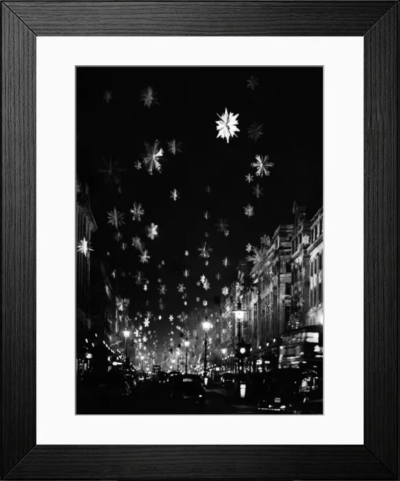Framed Print : Christmas decorations on Regent Street. December 1958 Framed Print : Christmas decorations on Regent Street. December 1958