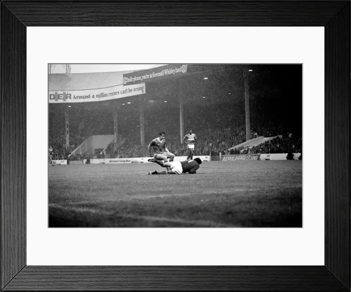 Framed Print : Manchester City 0 v. Notts Forest 0. Division 1 Football October 1981 MF04-07-013 Framed Print : Manchester City 0 v. Notts Forest 0. Division 1 Football October 1981 MF04-07-013