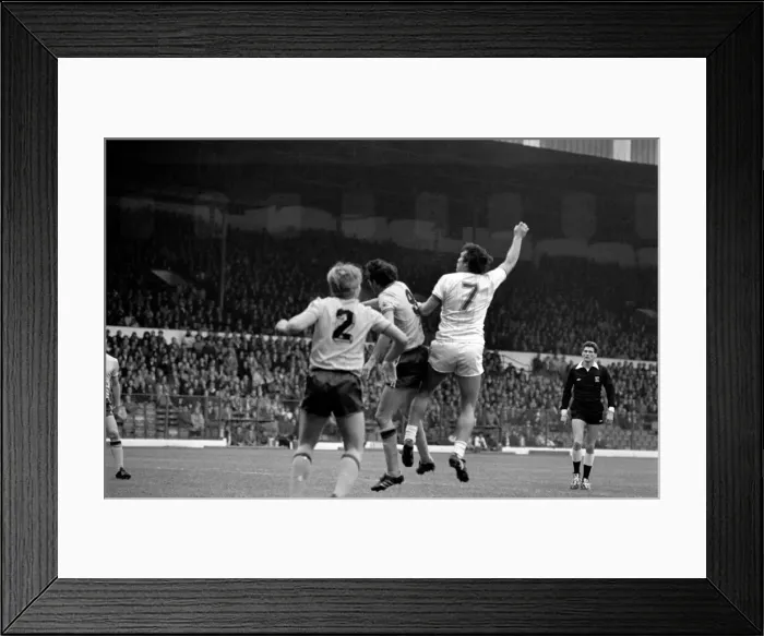 Framed Print : Leeds United 1 v. Sunderland 0. Division 1 Football. October 1981 MF04-06-070 Framed Print : Leeds United 1 v. Sunderland 0. Division 1 Football. October 1981 MF04-06-070