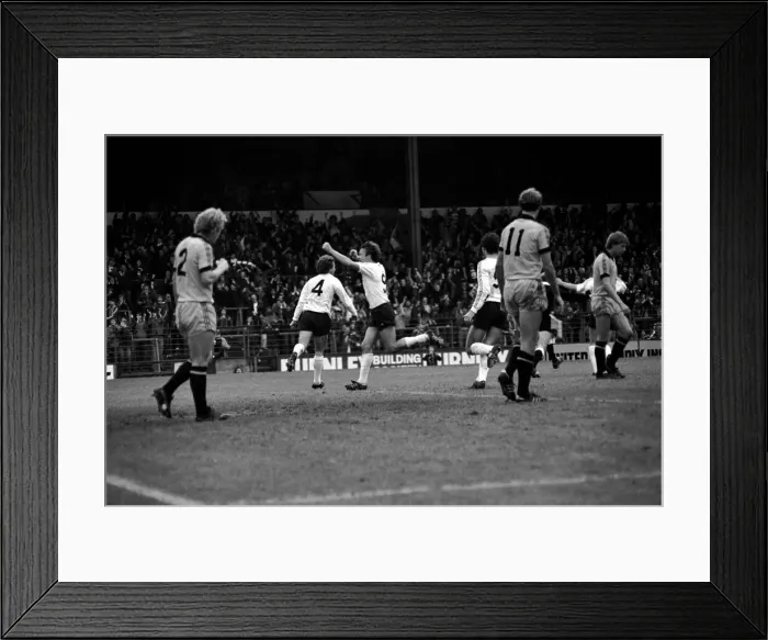 Framed Print : Bolton Wanderers 3 v. Cambridge United 4. Division 2 Football. October 1981 MF04-05-049 Framed Print : Bolton Wanderers 3 v. Cambridge United 4. Division 2 Football. October 1981 MF04-05-049