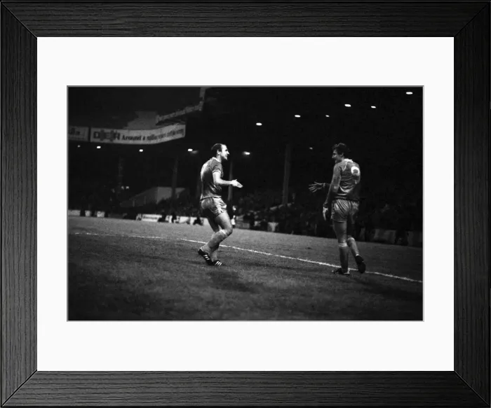 Framed Print : Manchester City 4 v. Swansea 0. November 1981 MF04-01-012 Framed Print : Manchester City 4 v. Swansea 0. November 1981 MF04-01-012