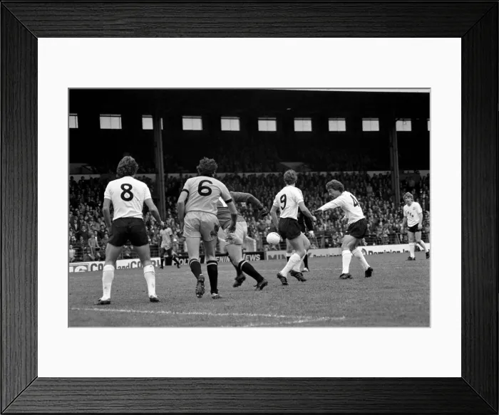 Framed Print : Bolton Wanderers 3 v. Cambridge United 4. Division 2 Football. October 1981 MF04-05-014 Framed Print : Bolton Wanderers 3 v. Cambridge United 4. Division 2 Football. October 1981 MF04-05-014