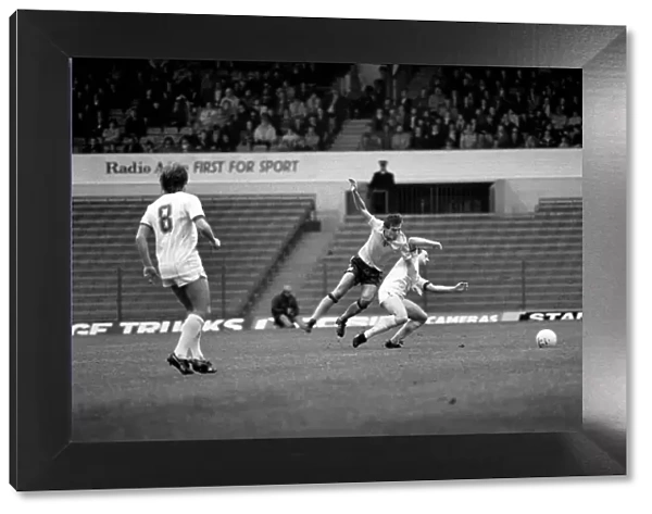 Leeds United 1 v. Sunderland 0. Division 1 Football. October 1981 MF04-06-051