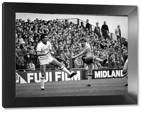 Leeds United 1 v. Sunderland 0. Division 1 Football. October 1981 MF04-06-047