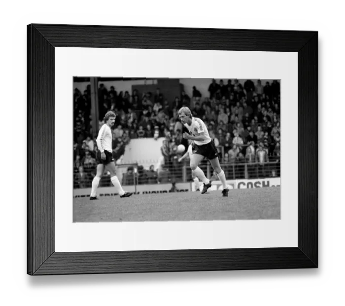 Framed Print : Bolton Wanderers 3 v. Cambridge United 4. Division 2 Football. October 1981 MF04-05-021
