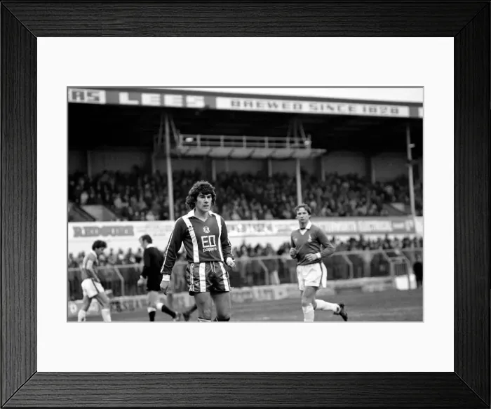 Framed Print : Oldham 3 v. Leyton Orient 2. Division 2 Football. December 1981 MF04-02-030