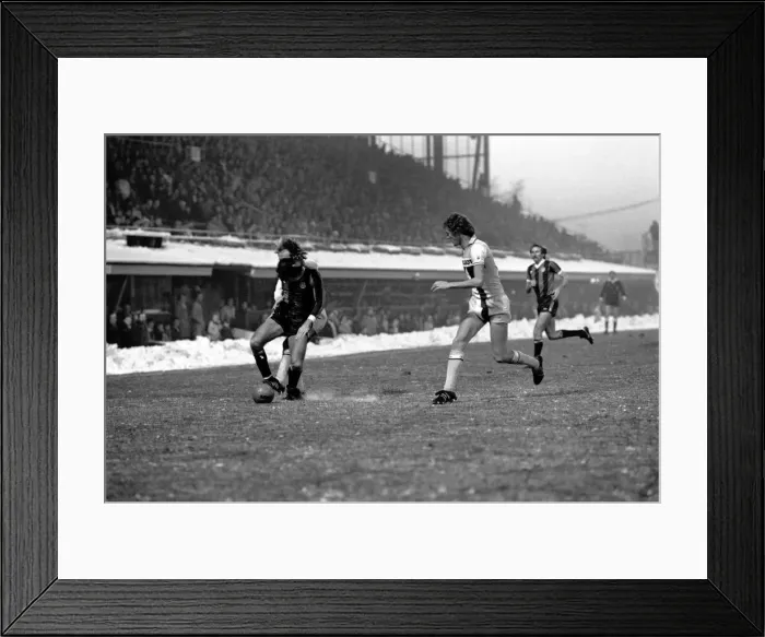 Framed Print : Coventry 0 v. Manchester City 1. December 1981 MF04-03-007 Framed Print : Coventry 0 v. Manchester City 1. December 1981 MF04-03-007