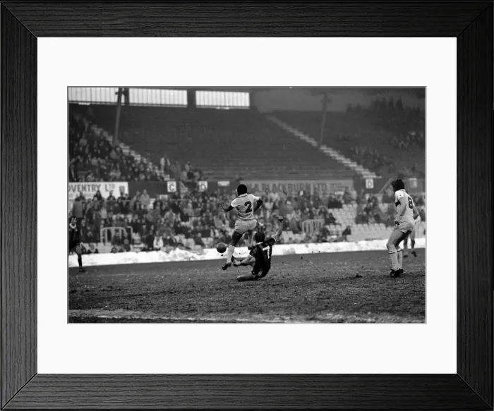 Framed Print : Coventry 0 v. Manchester City 1. December 1981 MF04-03-005 Framed Print : Coventry 0 v. Manchester City 1. December 1981 MF04-03-005