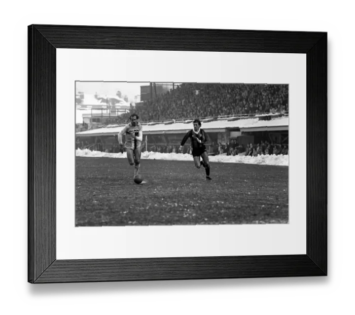 Framed Print : Coventry 0 v. Manchester City 1. December 1981 MF04-03-018
