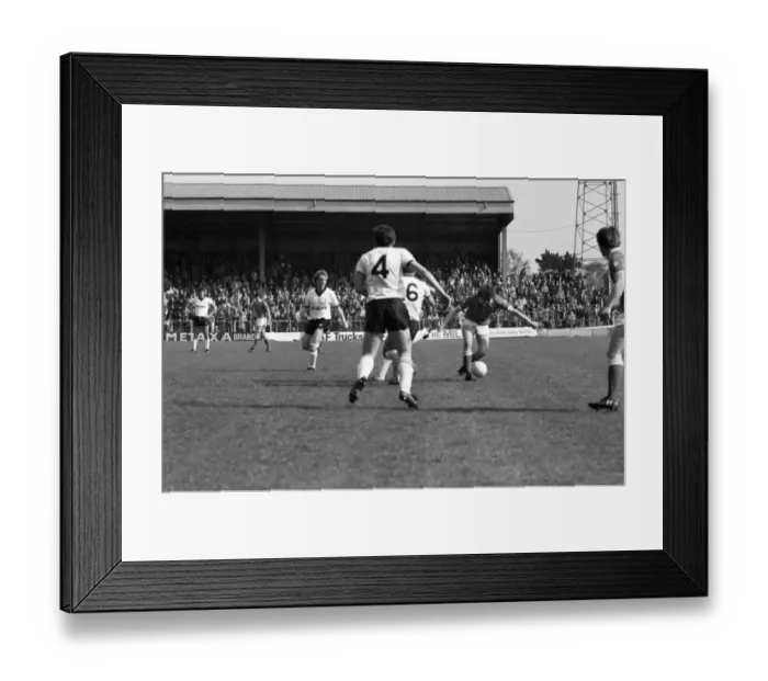 Framed Print : Wrexham 0 v. Barnsley 0. April 1982 MF06-34-026 Local Caption Division 2 Football