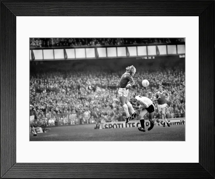Framed Print : Everton 2 v. Ipswich 1. October 1981 MF03-23-037 Local Caption Division 1 Framed Print : Everton 2 v. Ipswich 1. October 1981 MF03-23-037 Local Caption Division 1