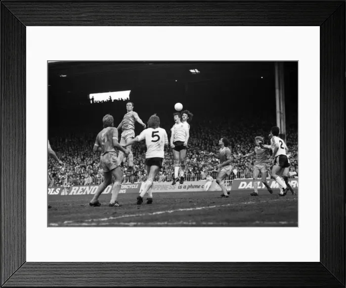 Framed Print : Manchester City 1 v. Ipswich 1. April 1982 MF06-37-027 Framed Print : Manchester City 1 v. Ipswich 1. April 1982 MF06-37-027