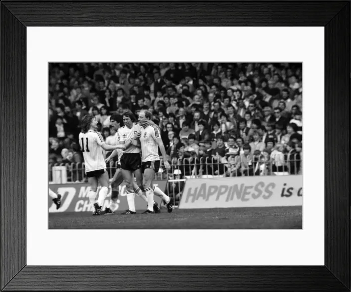 Framed Print : Manchester City 1 v. Ipswich 1. April 1982 MF06-37-048