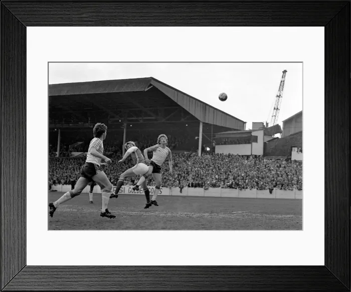 Framed Print : Rotherham 2 v. Luton 2. April 1982 MF06-38-038 Local Caption Division 2 Football Framed Print : Rotherham 2 v. Luton 2. April 1982 MF06-38-038 Local Caption Division 2 Football