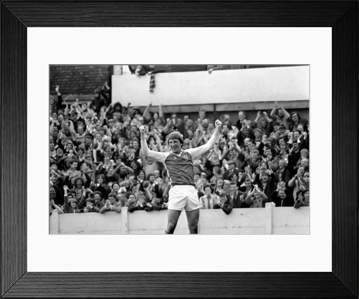 Framed Print : Rotherham 2 v. Luton 2. April 1982 MF06-38-030 Local Caption Division 2 Football