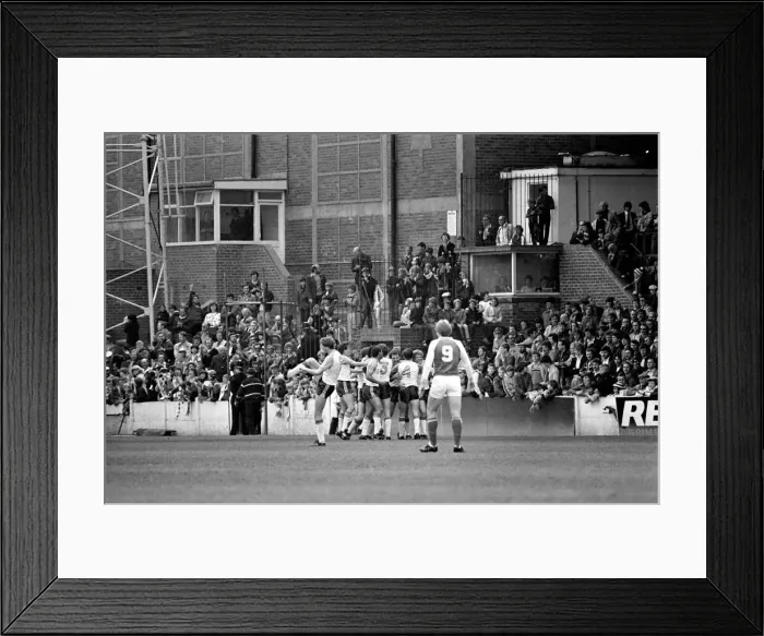 Framed Print : Rotherham 2 v. Luton 2. April 1982 MF06-38-017 Local Caption Division 2 Football Framed Print : Rotherham 2 v. Luton 2. April 1982 MF06-38-017 Local Caption Division 2 Football