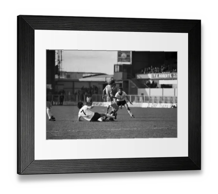 Framed Print : Wrexham 0 v. Barnsley 0. April 1982 MF06-34-012 Local Caption Division 2 Football