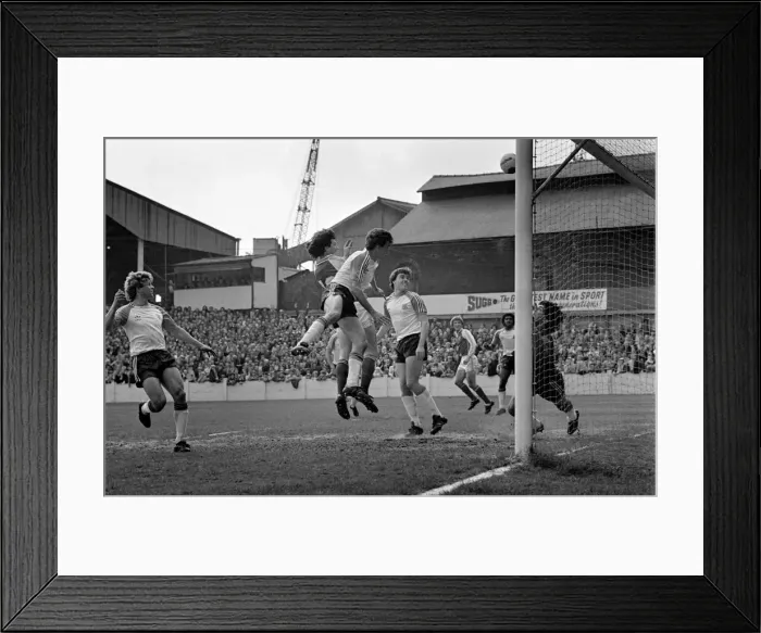 Framed Print : Rotherham 2 v. Luton 2. April 1982 MF06-38-014 Local Caption Division 2 Football Framed Print : Rotherham 2 v. Luton 2. April 1982 MF06-38-014 Local Caption Division 2 Football