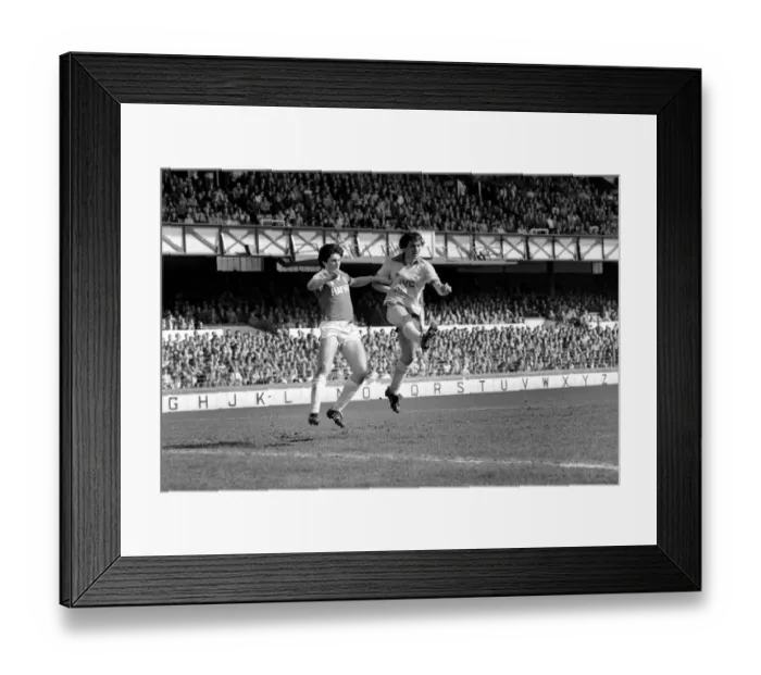 Framed Print : Everton 2 v. Arsenal 1. April 1982 MF06-35-001 Local Caption Division 1 Football Framed Print : Everton 2 v. Arsenal 1. April 1982 MF06-35-001 Local Caption Division 1 Football