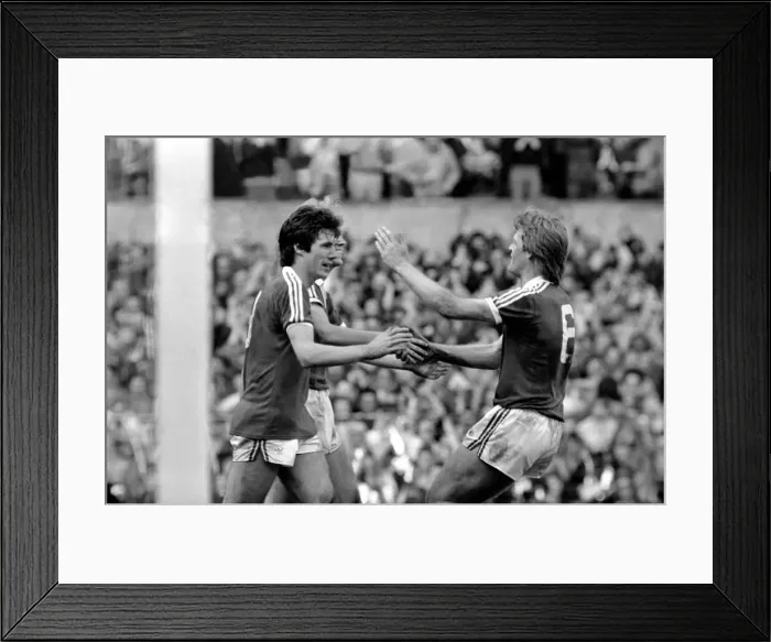 Framed Print : Manchester United 2 v. Tottenham Hotspur 0. April 1982 MF06-32-048 Local Caption Framed Print : Manchester United 2 v. Tottenham Hotspur 0. April 1982 MF06-32-048 Local Caption
