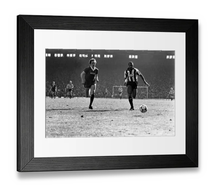 Framed Print : Liverpool 1 v. West Bromwich Albion 0. April 1982 MF06-31-042 Local Caption