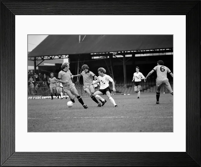 Framed Print : Bolton Wanderers 3 v. Cambridge United 4. Division 2 Football. October 1981 MF04-05-057 Framed Print : Bolton Wanderers 3 v. Cambridge United 4. Division 2 Football. October 1981 MF04-05-057