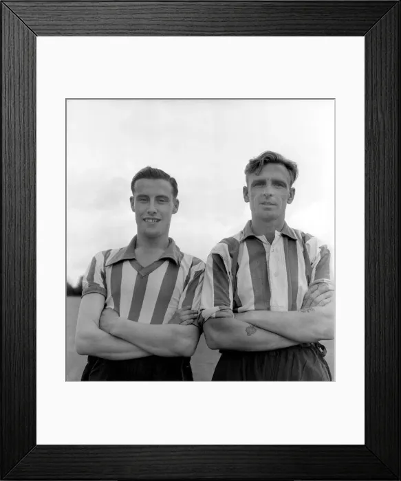 Framed Print : Southampton F. C. John Mitchell (left) & Ronald Wheatley. O25293-016 Framed Print : Southampton F. C. John Mitchell (left) & Ronald Wheatley. O25293-016