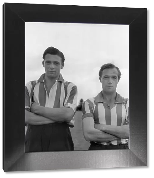 Southampton F. C. Peter Sillett (left) and Augie Scott. O25293-014