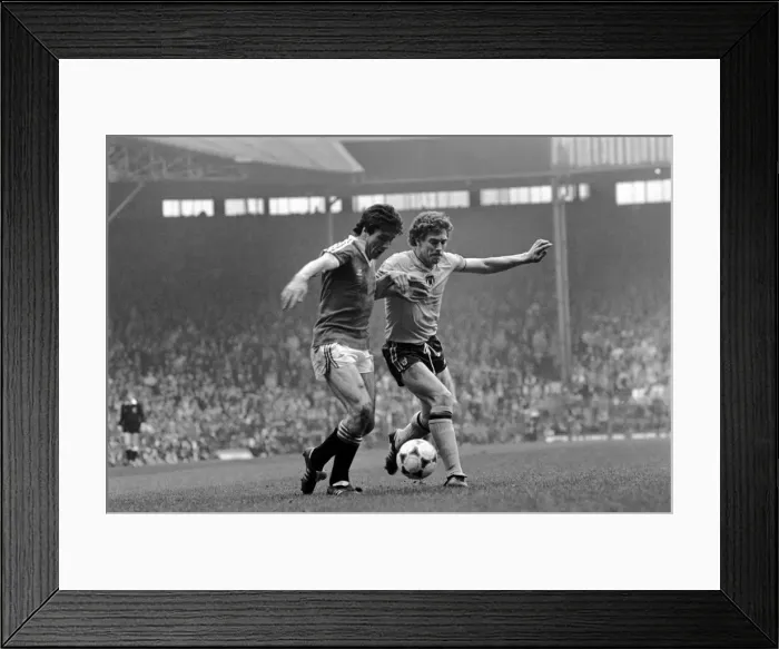 Framed Print : English League Division One match at Old Trafford. Manchester United 0 v Sunderland 0 Framed Print : English League Division One match at Old Trafford. Manchester United 0 v Sunderland 0