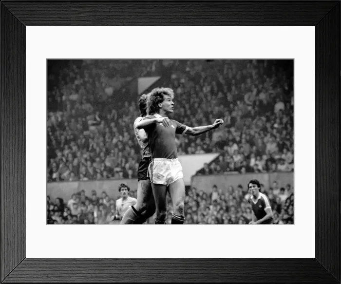Framed Print : English League Division One match at Old Trafford. Manchester United 0 v Sunderland 0 Framed Print : English League Division One match at Old Trafford. Manchester United 0 v Sunderland 0