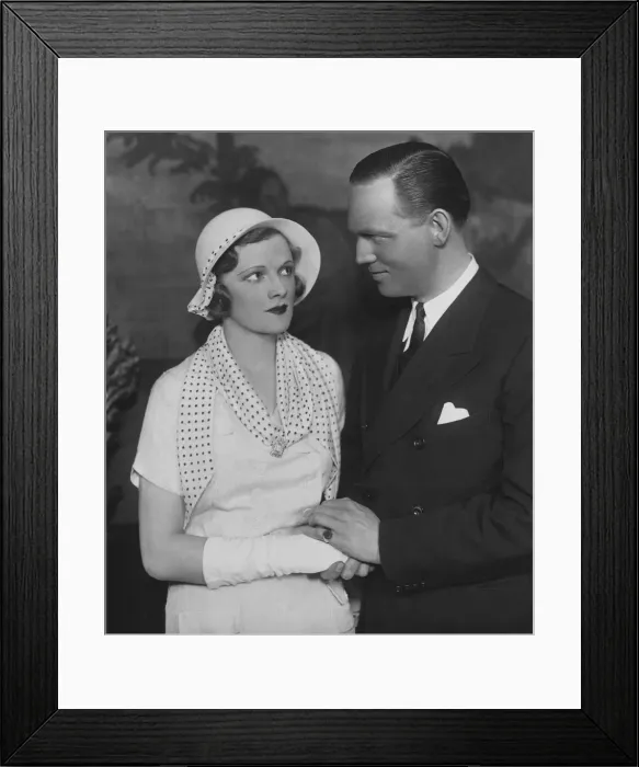 Framed Print : Scene from the play Five Farthings. 9th April 1931 Framed Print : Scene from the play Five Farthings. 9th April 1931