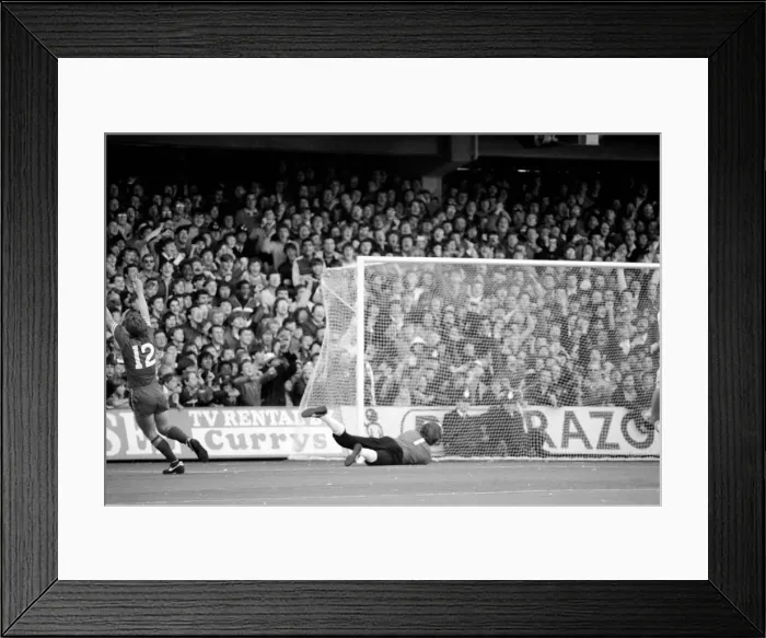 Framed Print : Division 1 football. Queens Park Rangers 0 v. Liverpool 1. October 1983 LF14-09-084