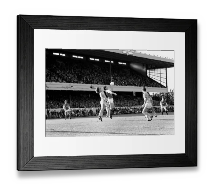 Framed Print : Division 1 football. Arsenal 4 v. Nottingham Forest 1. October 1983 LF14-07-039