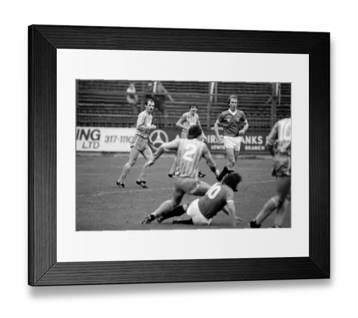 Framed Print : Division 1 football. West Ham United 1 v. Liverpool 3. October 1983 LF14-05-027