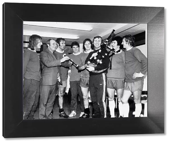 Tommy Docherty with Manchester Scots football Old Trafford 1972 Crerand with bagpipes