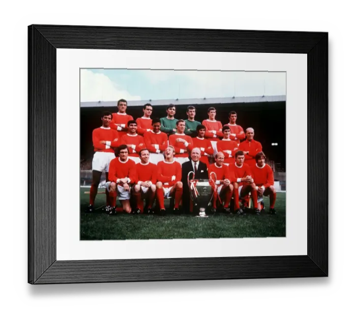 Framed Print : Manchester United 1968 football team with European Cup