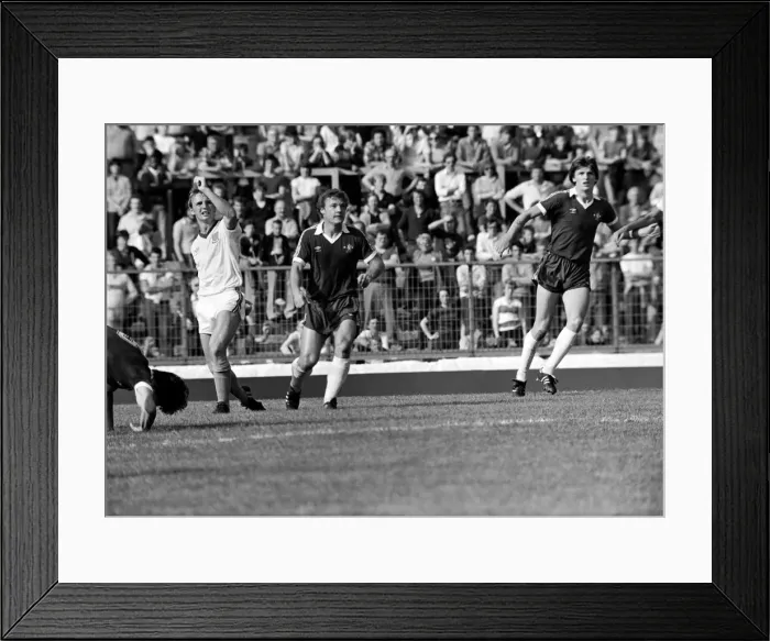Framed Print : English Division 2. Chelsea 0 v. West Ham 1. September 1980 LF04-22-086 Framed Print : English Division 2. Chelsea 0 v. West Ham 1. September 1980 LF04-22-086